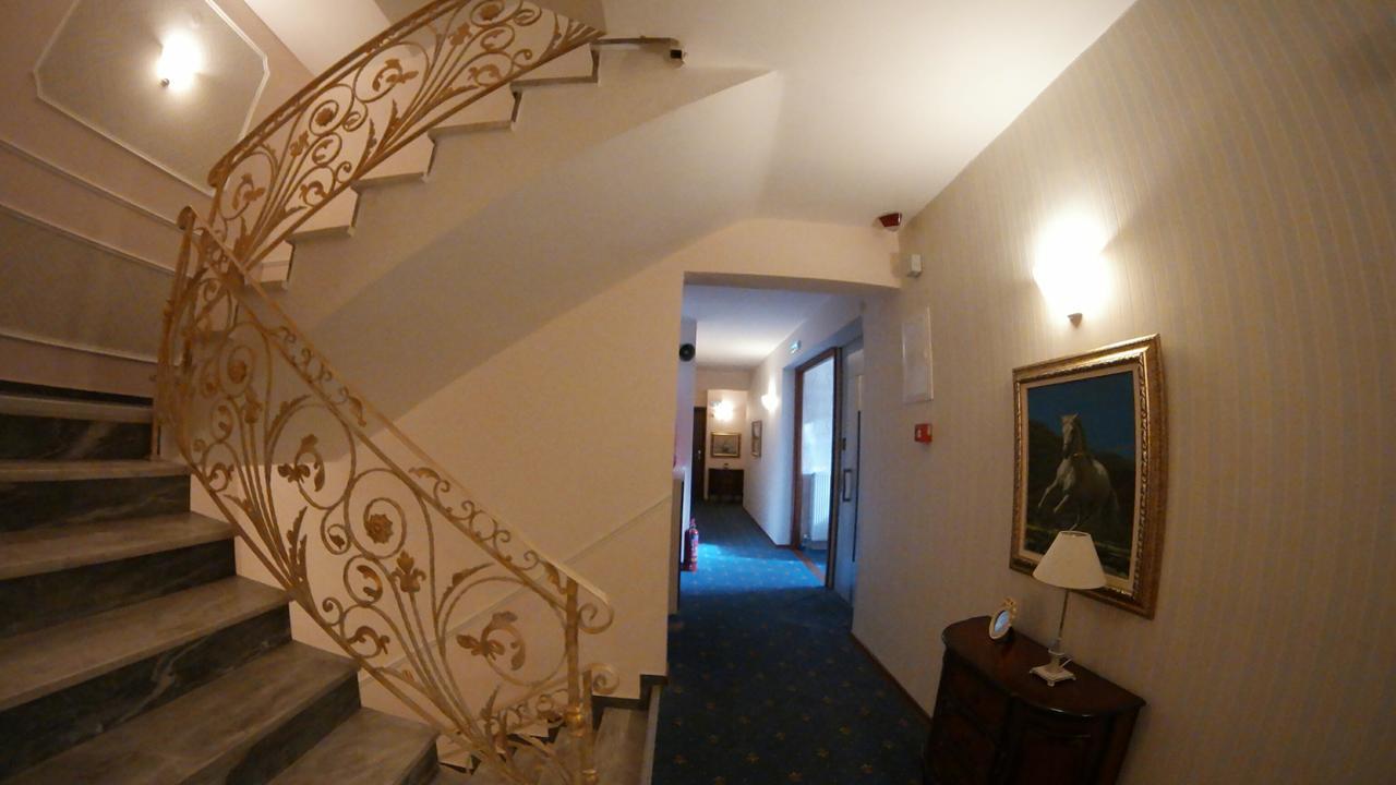 Hotel Mirto Litochoro Exterior foto